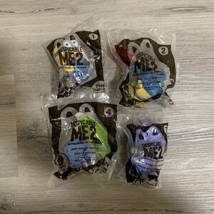New Set of 4 Despicable Me 2 minions (4 pcs)